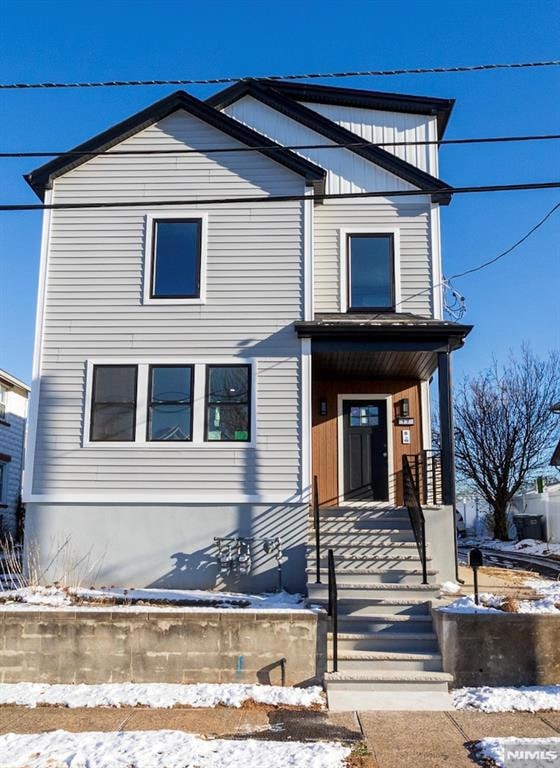 17 Warren St unit 2, Bergenfield, NJ 07621 - photo 1