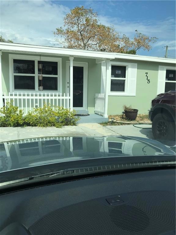 Large Driveway big enough for 3 cars