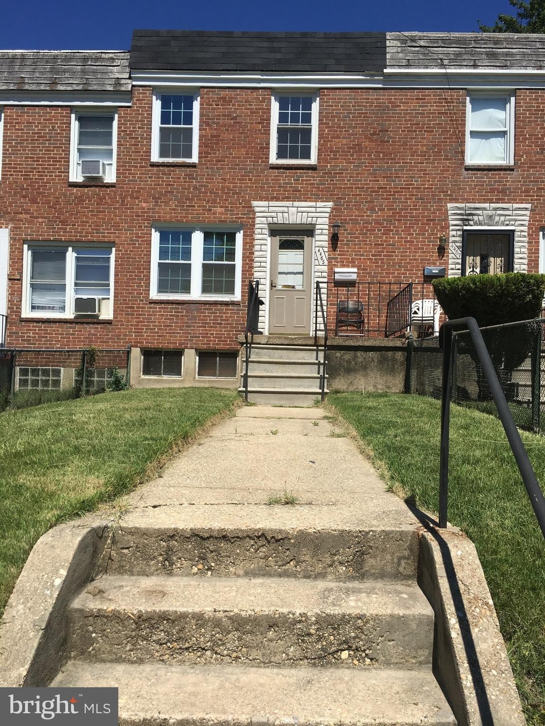 4465 Eldone Rd, Baltimore, MD 21229 - photo 1