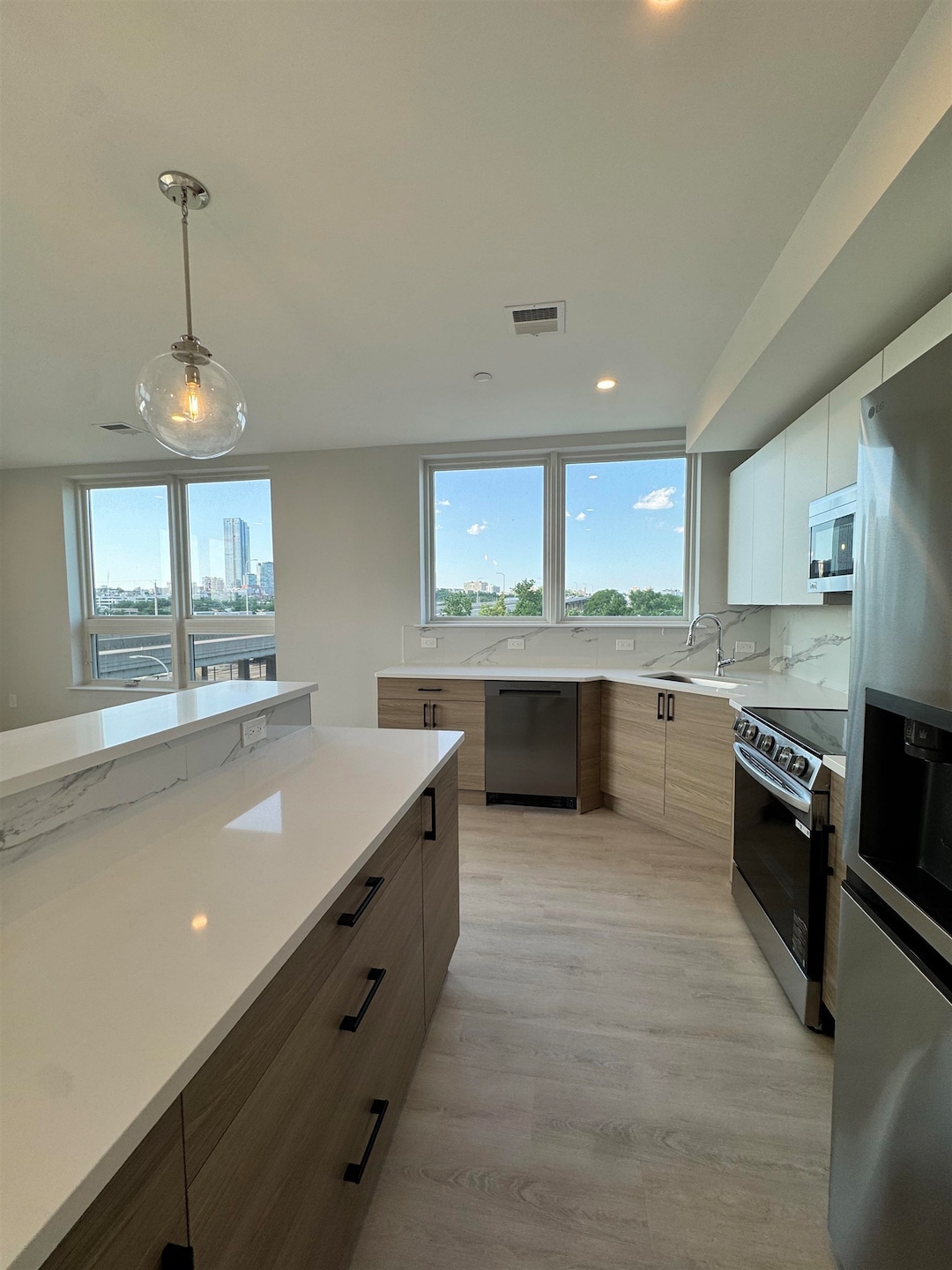 40 Center St unit 403, Jersey City, NJ 07302 - photo 1