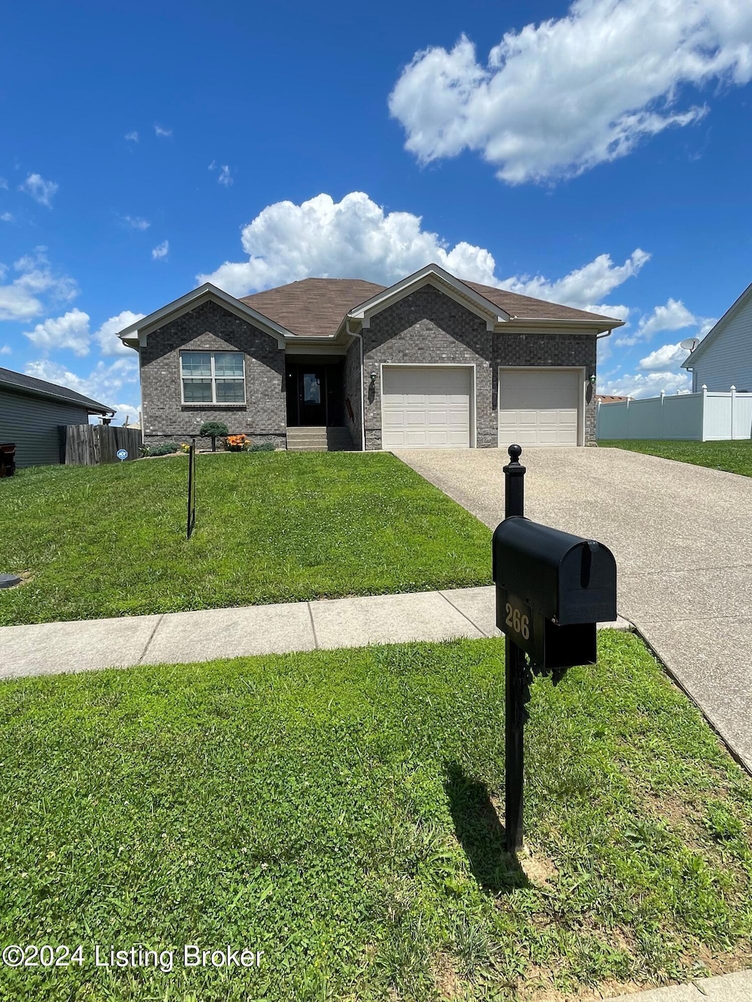 266 Crossfield Dr, Mount Washington, KY 40047 - photo 1