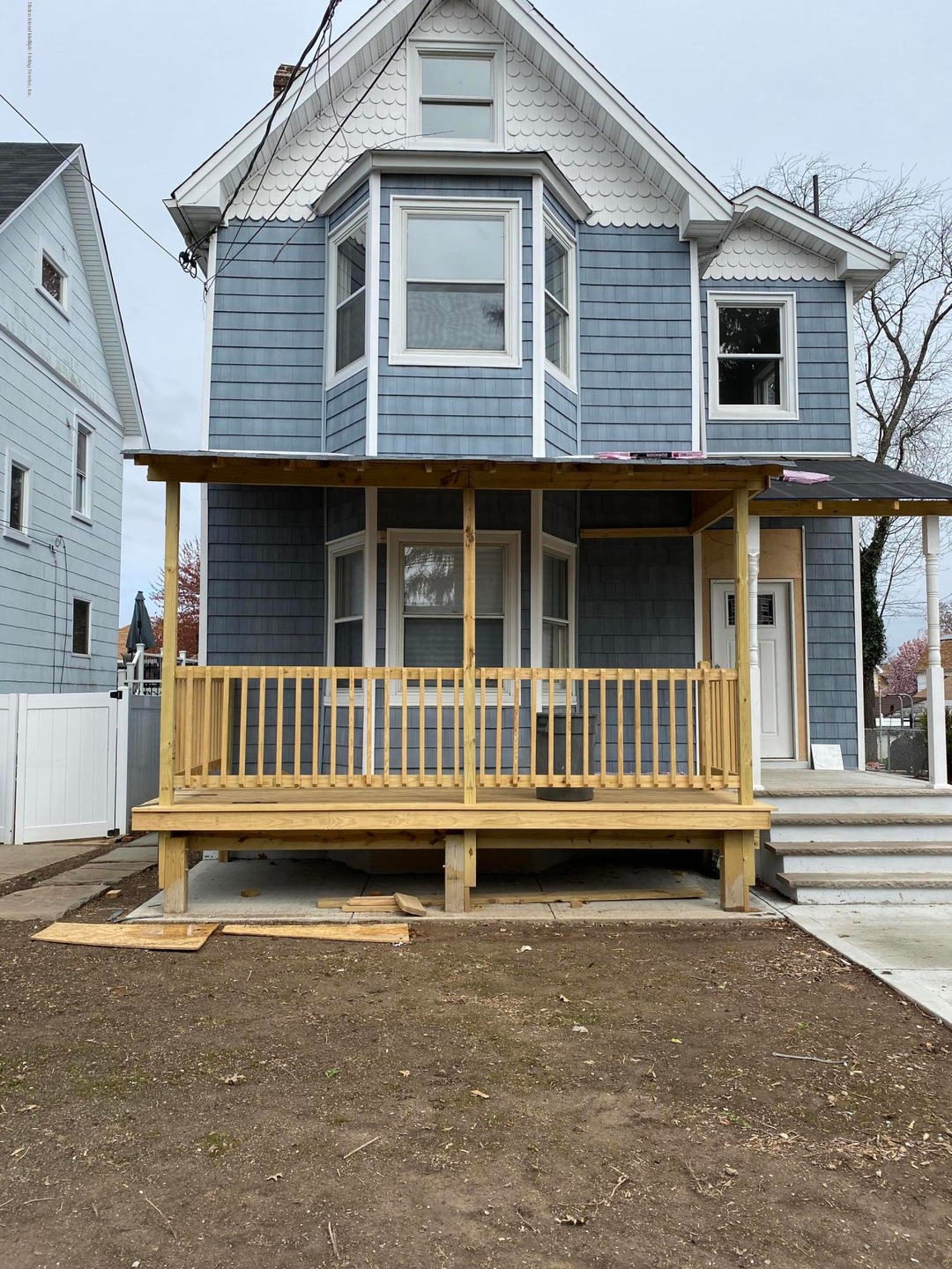 575 Delafield Ave, Staten Island, NY 10310 - photo 1