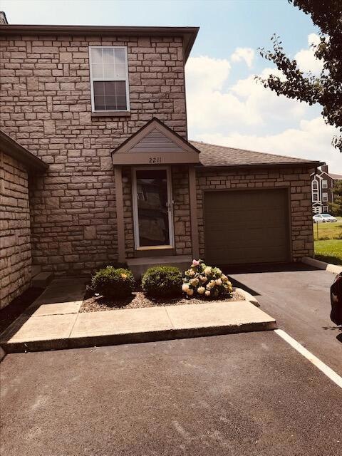 2211 TEARDROP AVE.