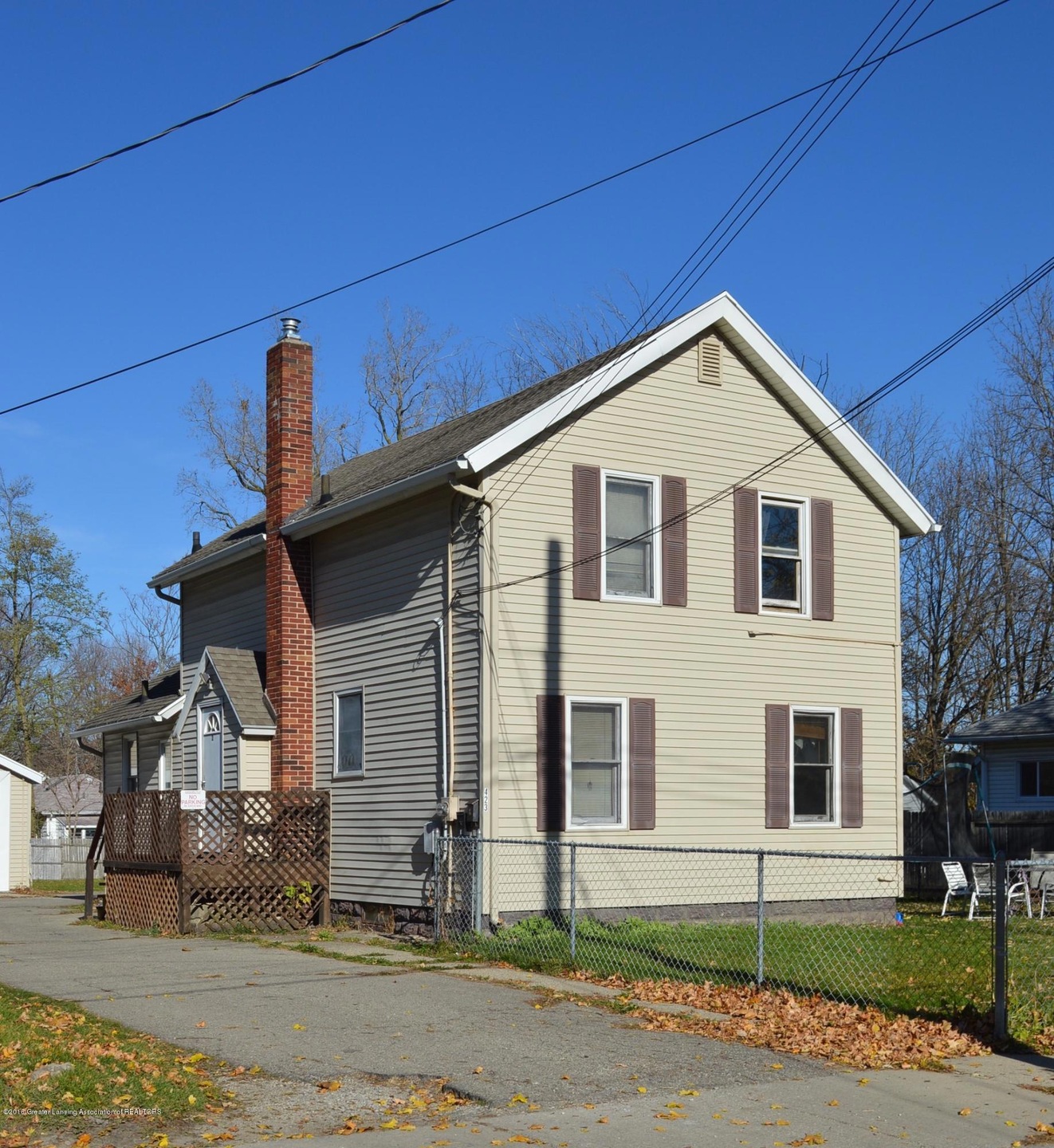 EXTERIOR FRONT