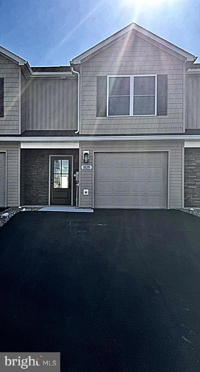 For Rent $2,100/month • Co-Listing Agent