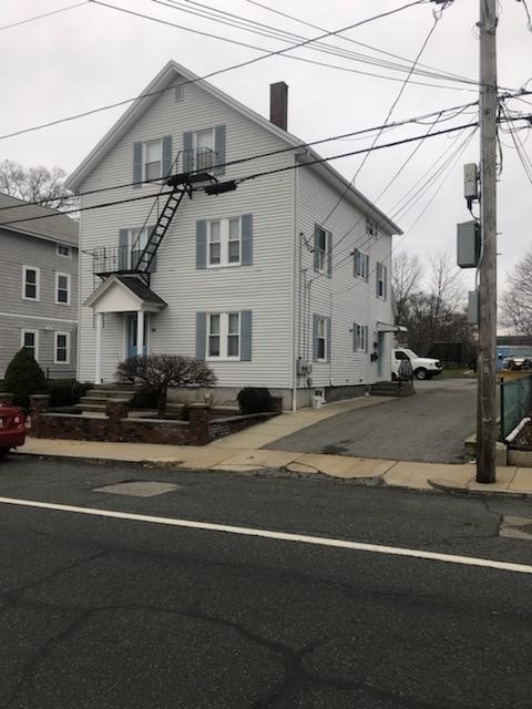 14 Chambers St unit 2, Cumberland, RI 02864 - photo 1