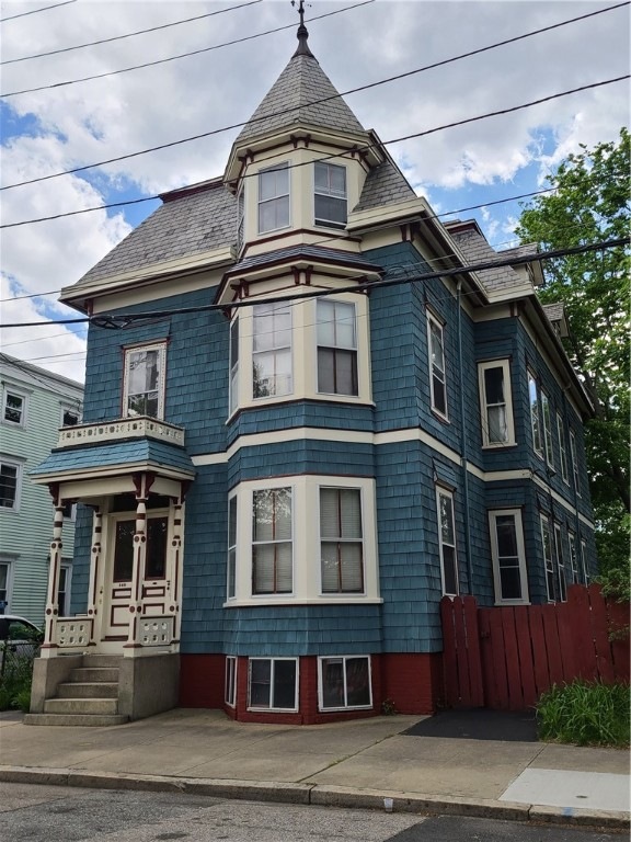 240 Lockwood St, Providence, RI 02907 - photo 1