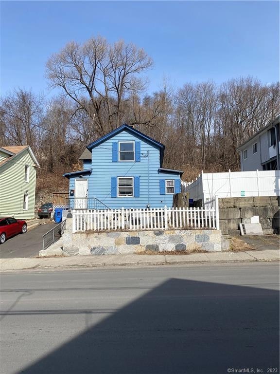 1109 E Main St, Waterbury, CT 06705 - photo 1