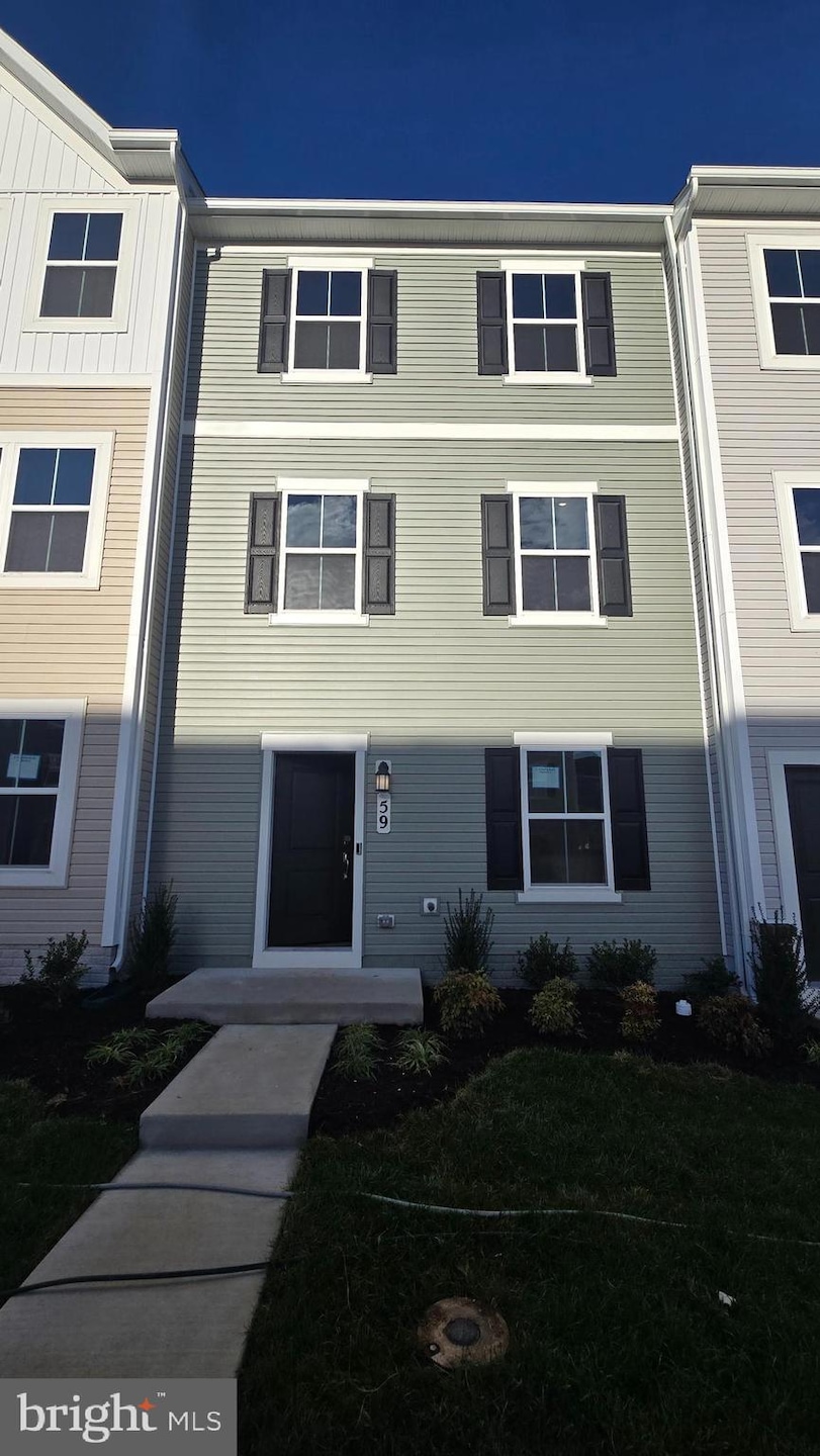 For Rent $2,099/month