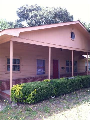 510 S 2nd St, Warner Robins, GA 31088 - photo 1