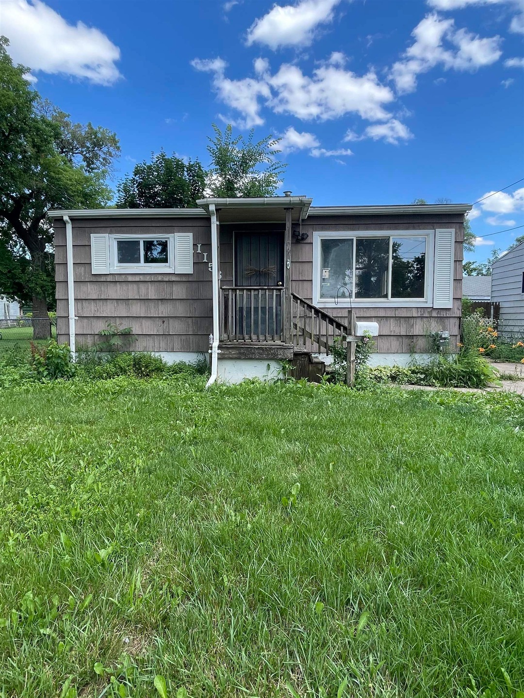 1156 Sutton Ave, Flint, MI 48504 - photo 1