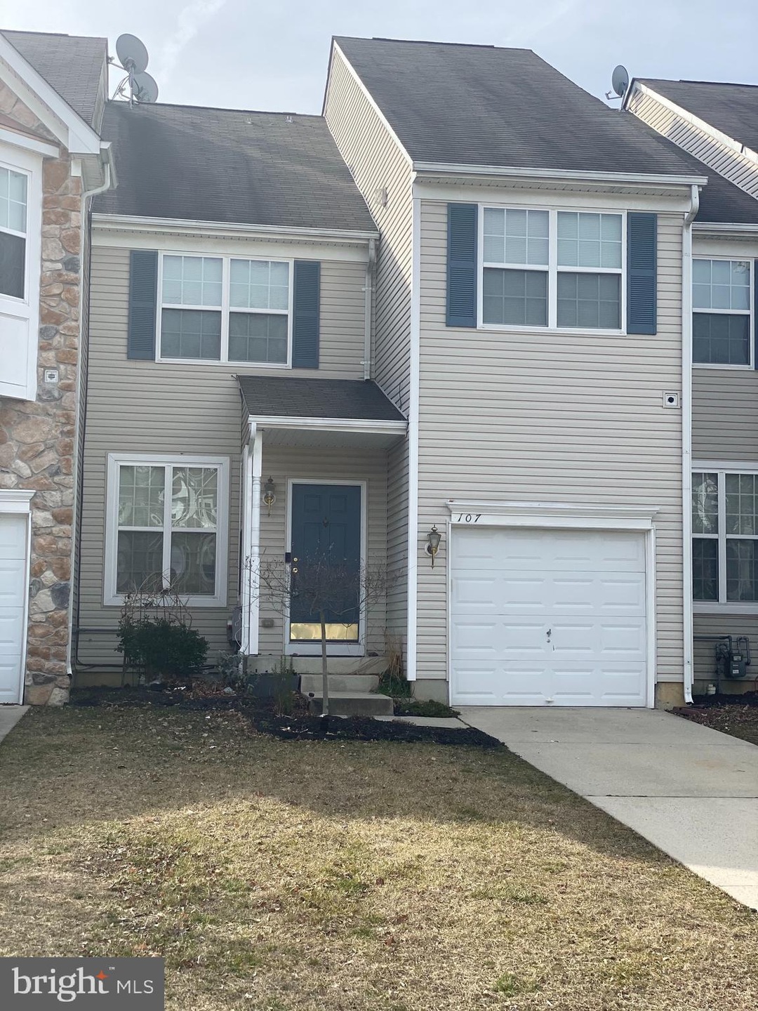 107 Cypress Ct, Woodbury, NJ 08096 - photo 1