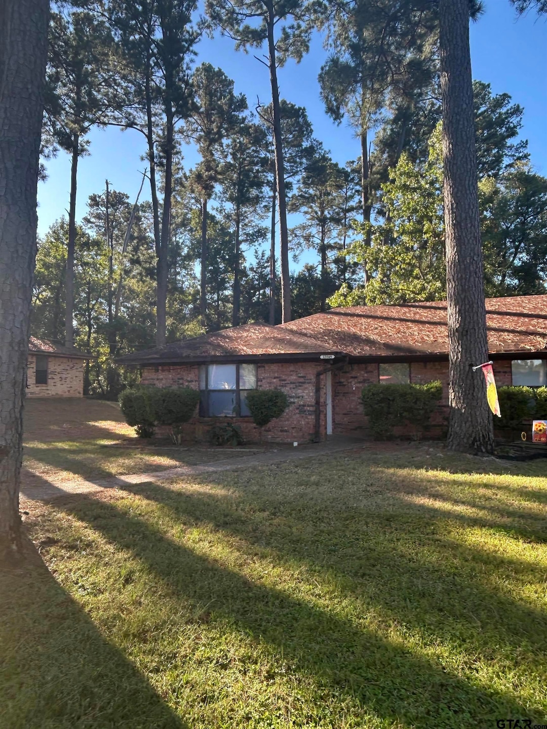 For Rent $1,050/month • Co-Listing Agent