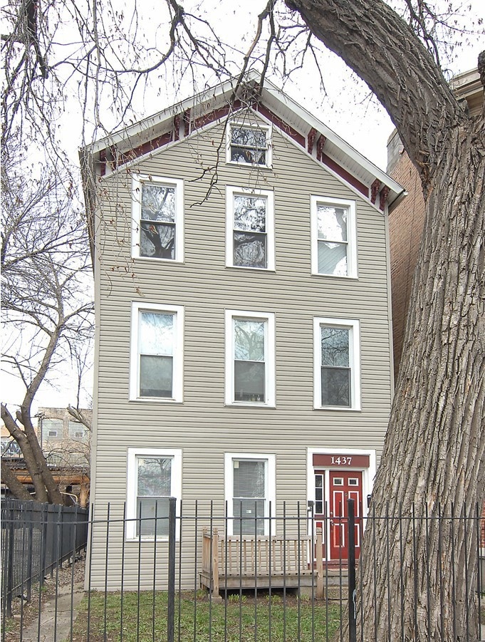 1437 N Wicker Park Ave, Chicago, IL 60622 - photo 1