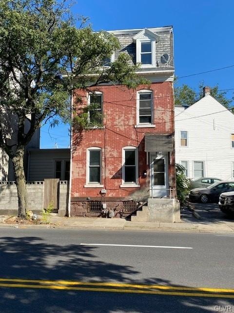 815 Jackson St unit 817, Allentown, PA 18102 - photo 1