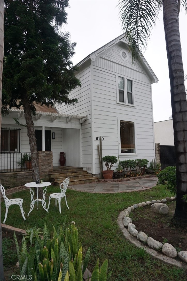 8110 3rd St, Downey, CA 90241 - photo 1