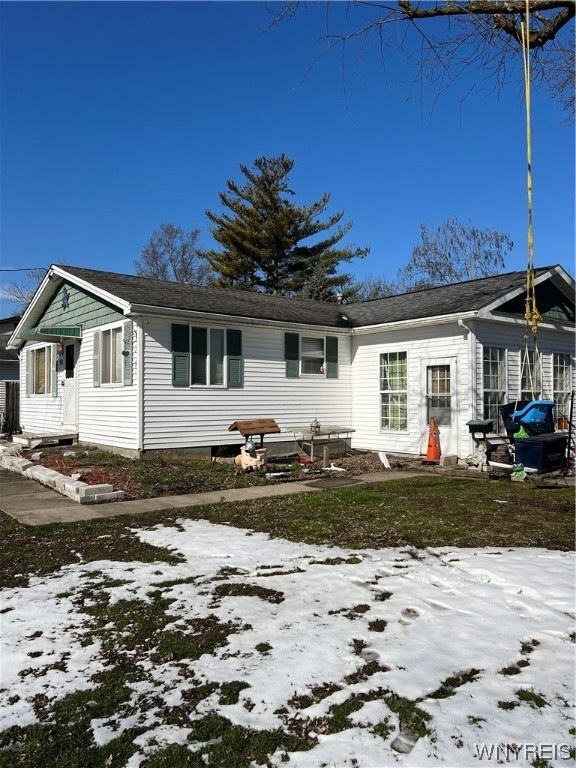 804 Revere Ave, North Tonawanda, NY 14120 - photo 1