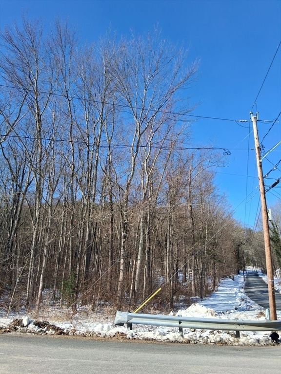 17 Maple St, Southampton, MA 01073 - photo 1