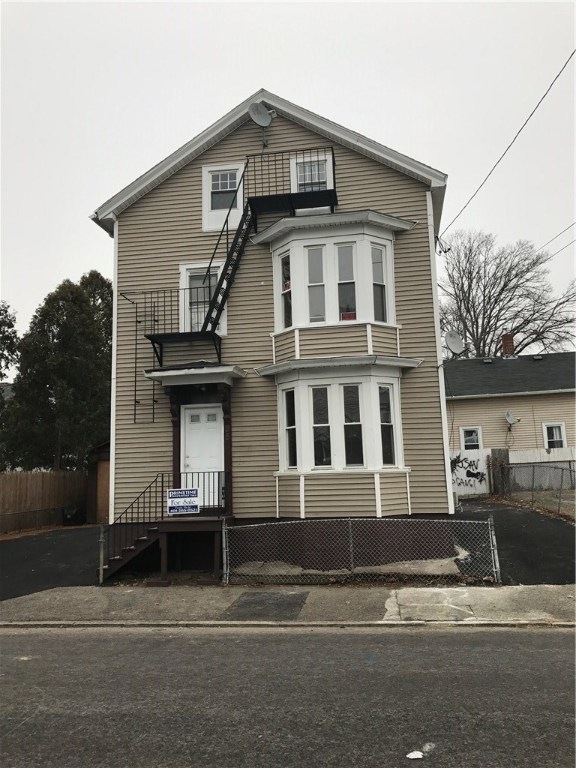 35 Gifford St, Providence, RI 02909 - photo 1