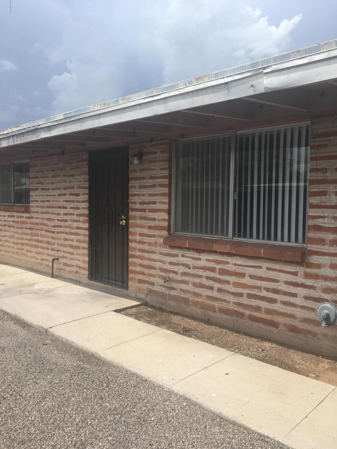 420 E Yavapai Rd unit 6, Tucson, AZ 85705 - photo 1