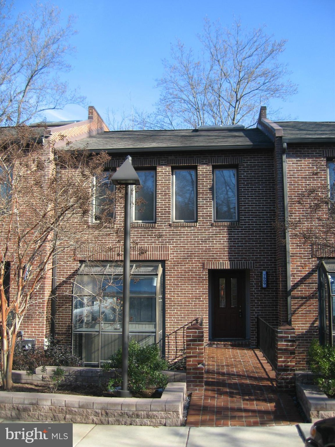 7509 Bradley Blvd, Bethesda, MD 20817 - photo 1