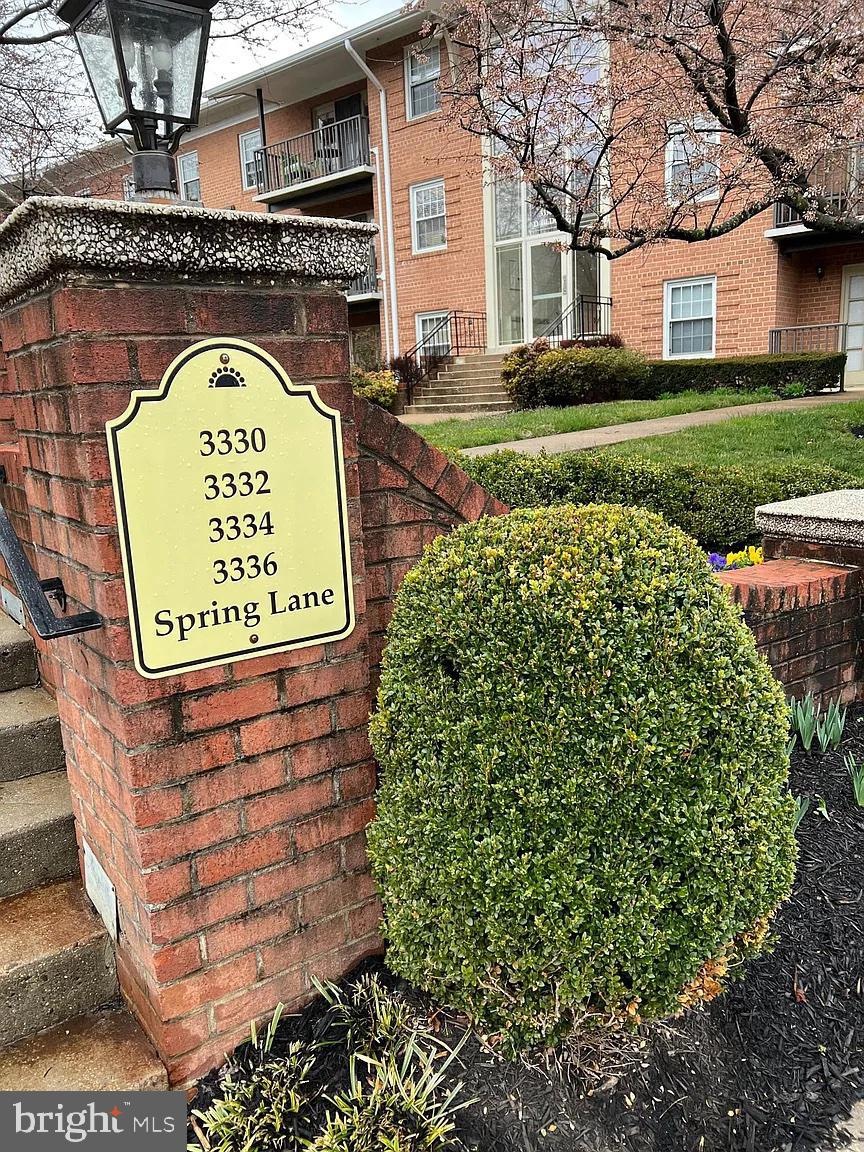 3330 Spring Ln unit D24, Baileys Crossroads, VA 22041 - photo 1