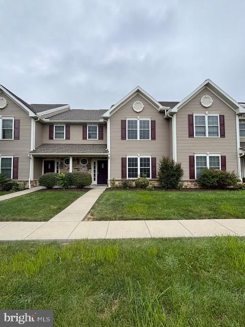312 Emerald Ln, Reading, PA 19610 - photo 1