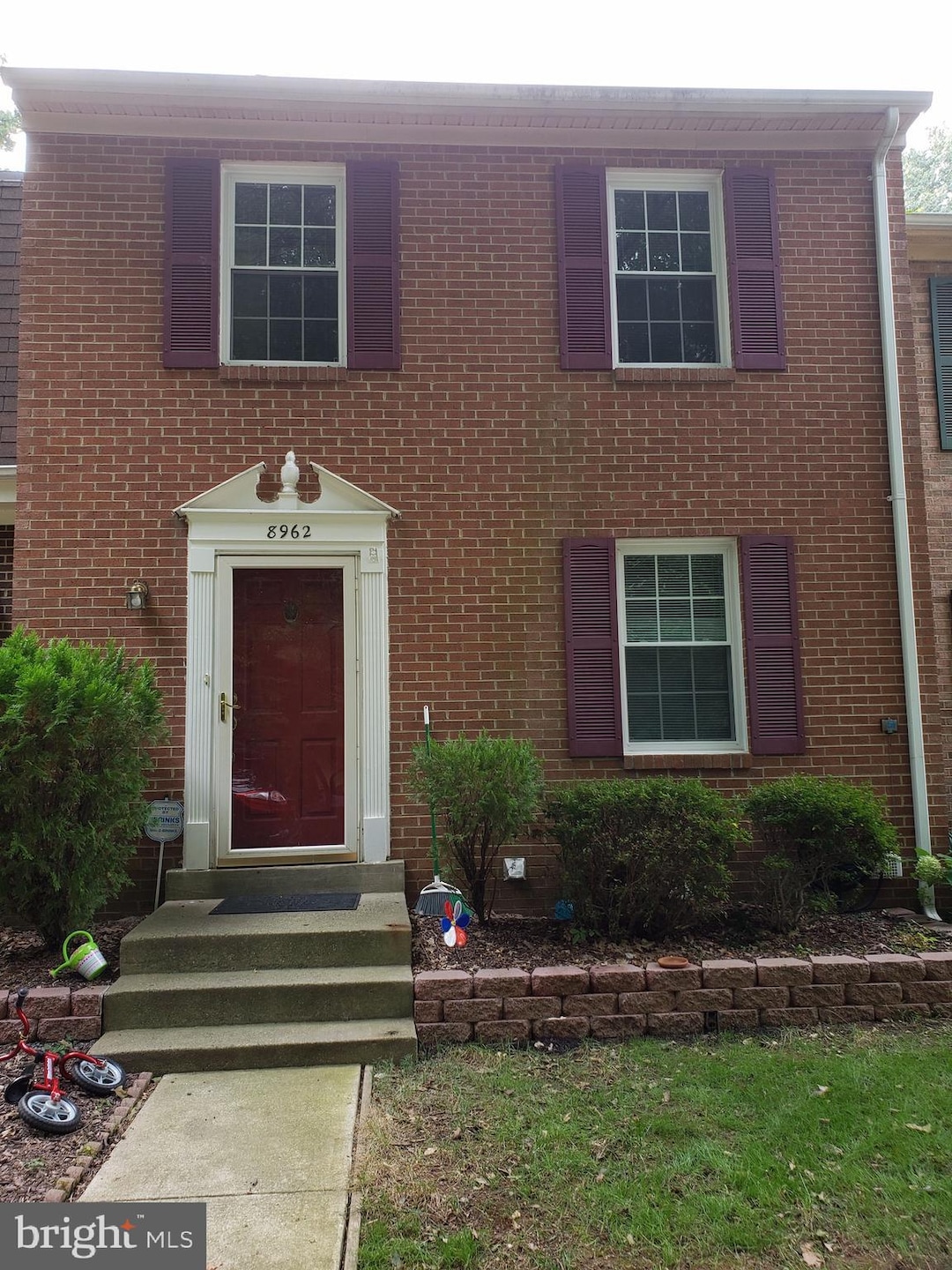 8962 Astongale Ct, Springfield, VA 22152 - photo 1