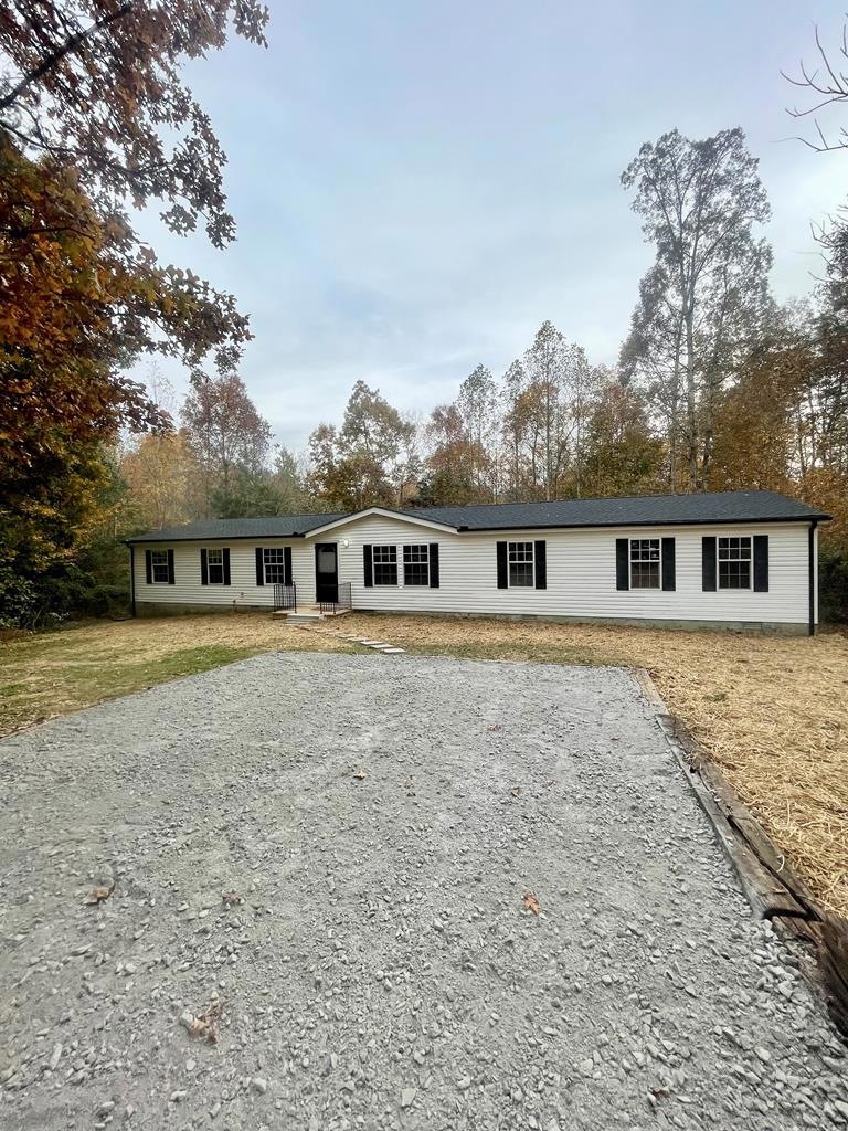 215 Grady Pigg Ln, Cookeville, TN 38501 - photo 1