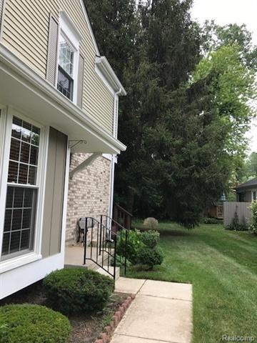 END UNIT 1352 CRESCENT