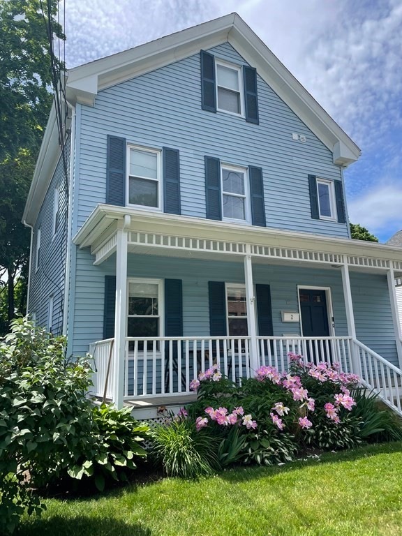 18 Gould St unit 1, Wakefield, MA 01880 - photo 1