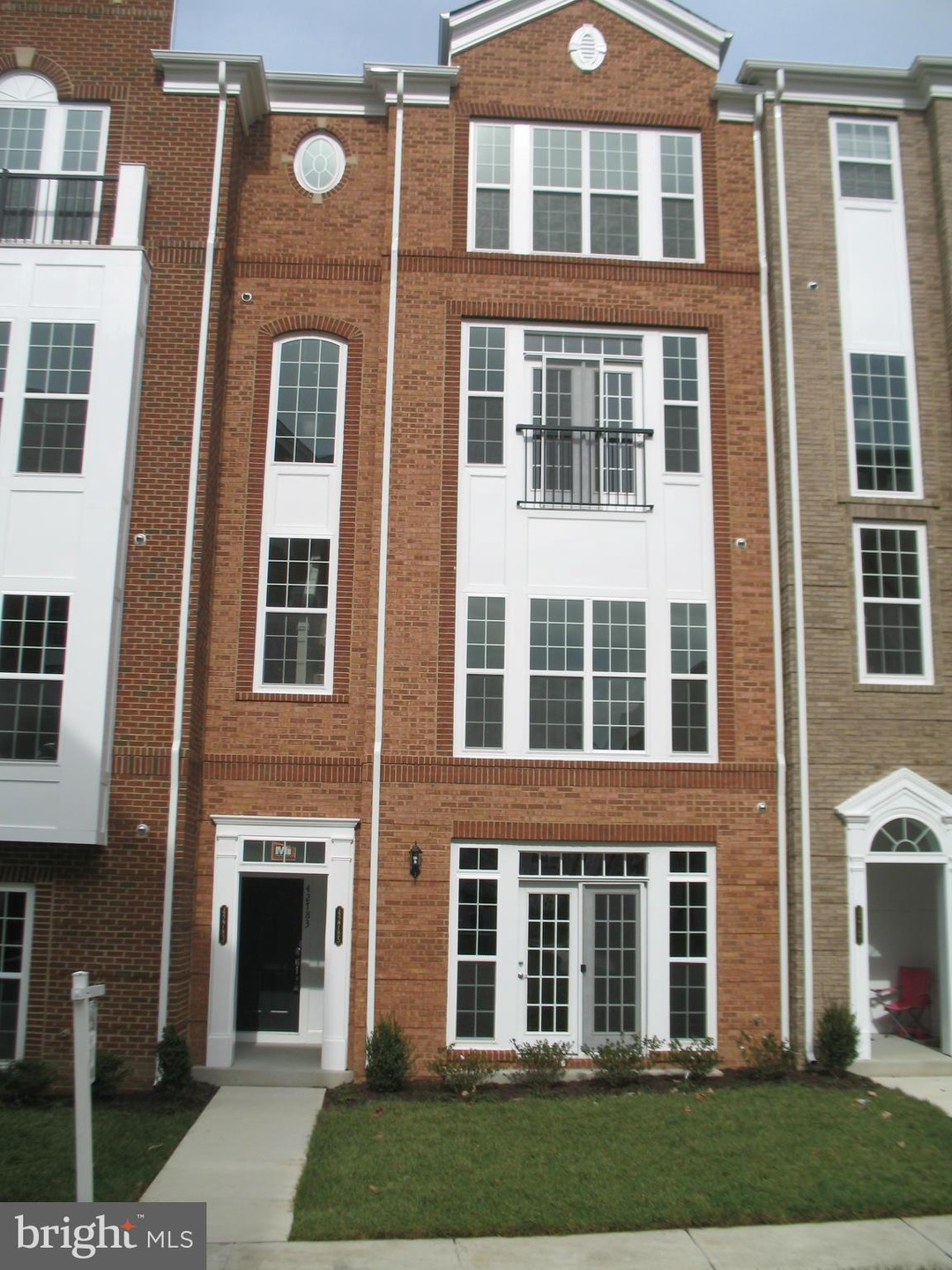 42779 Burrell Square unit 42779, Ashburn, VA 20147 - photo 1