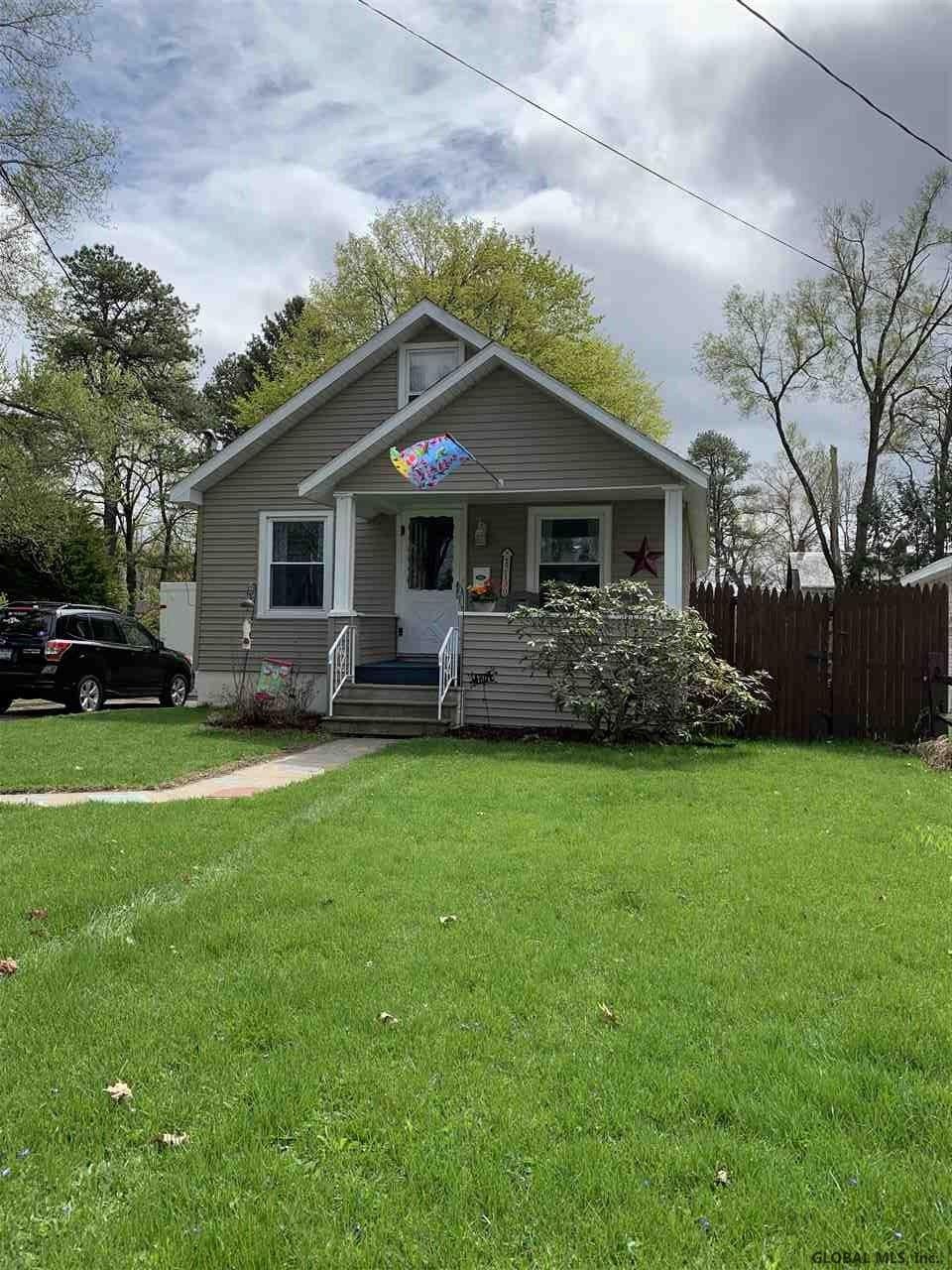 2130 Robinwood Ave, Schenectady, NY 12306 - photo 1