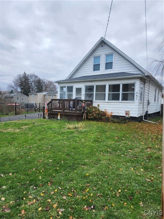 106 Laurel Ave, Liverpool, NY 13088 - photo 1