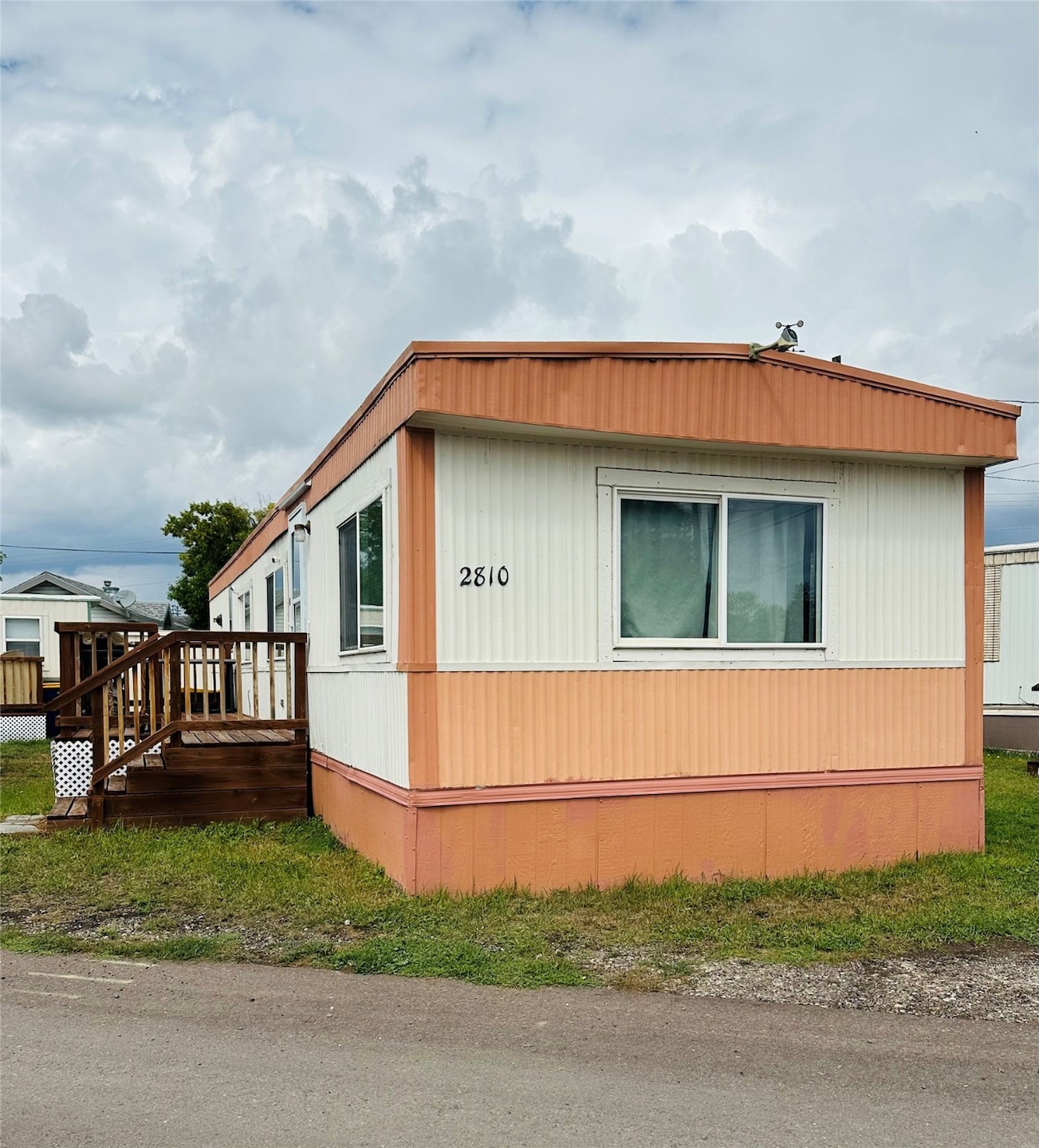 2810 9th Ave N, Great Falls, MT 59401 - photo 1