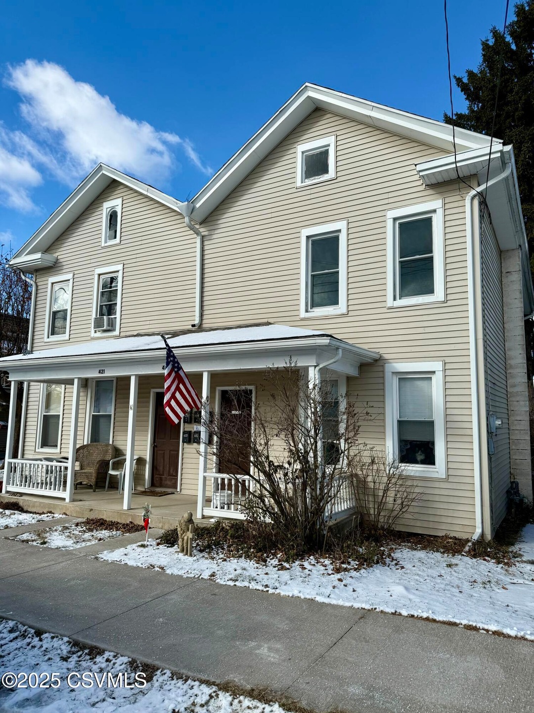 423 E 3rd St, Berwick, PA 18603 - photo 1