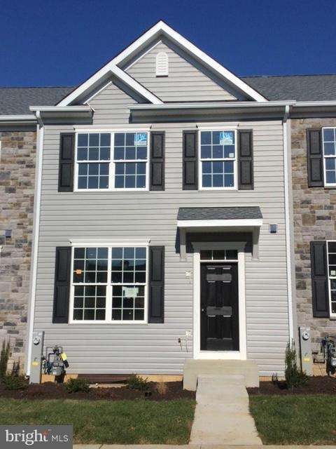 2714 Theresa Ln, Baltimore, MD 21227 - photo 1