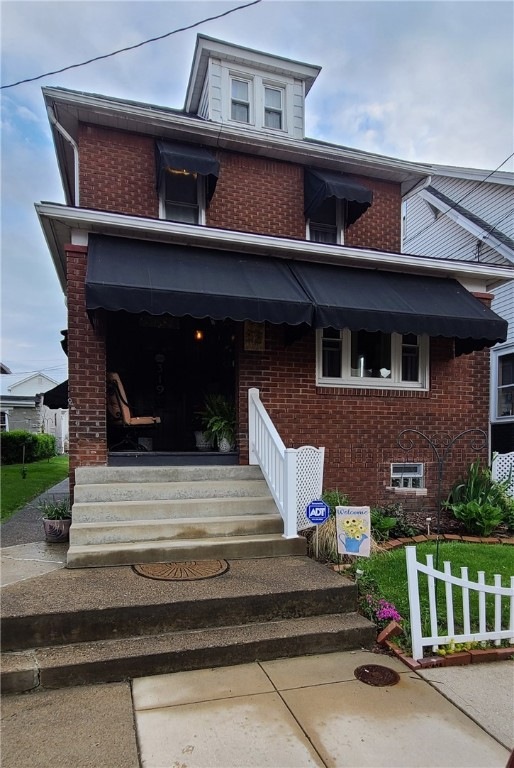 Welcome to 319 Sycamore St.