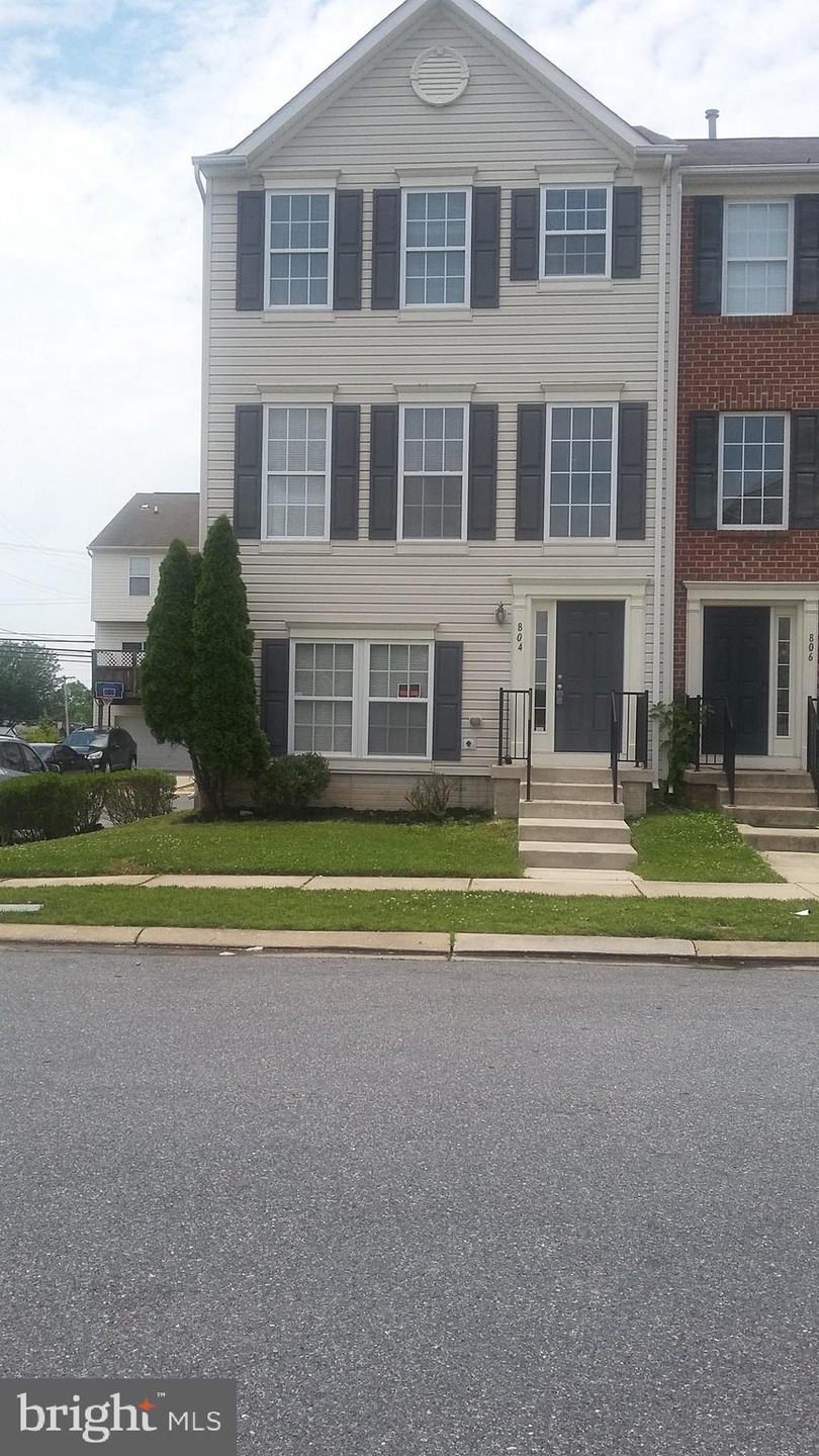 804 Lowe Rd, Middle River, MD 21220 - photo 1