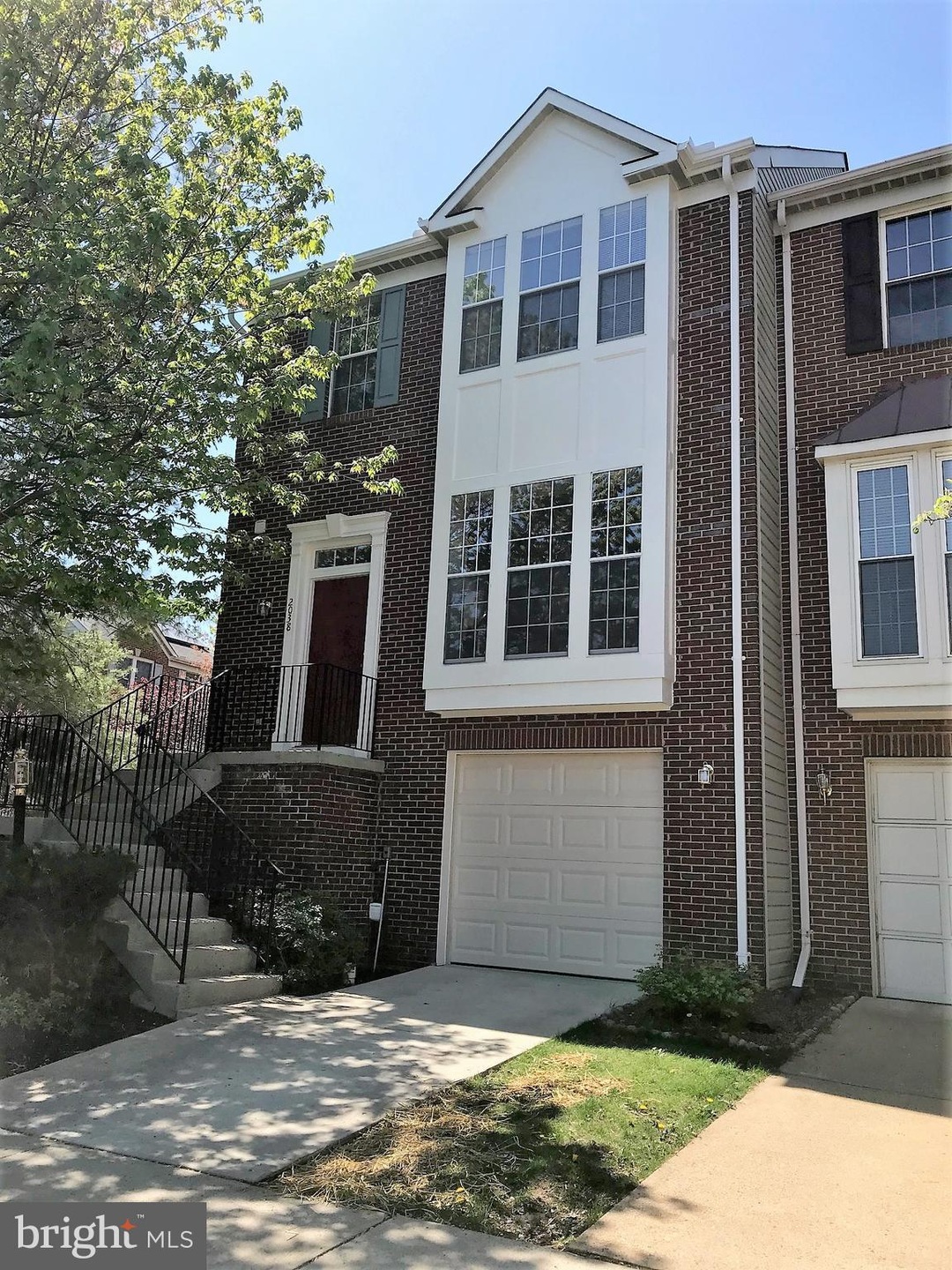 2038 Madrillon Springs Ct, Vienna, VA 22182 - photo 1