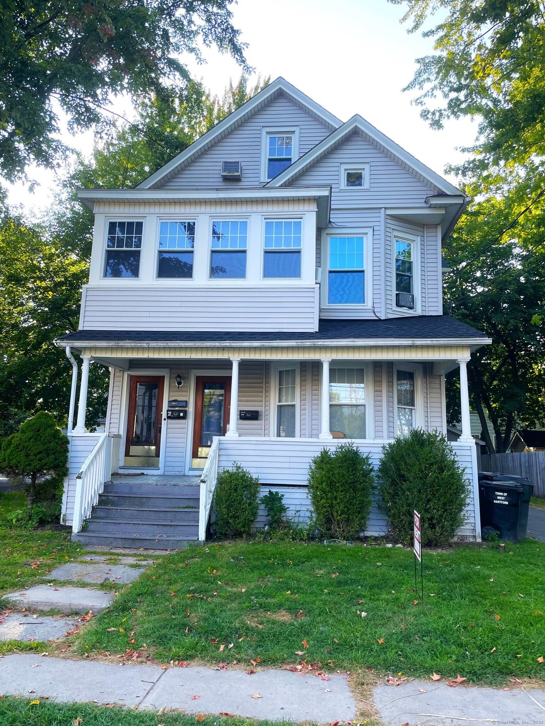 251 Whiting Ln unit 3, West Hartford, CT 06119 - photo 1