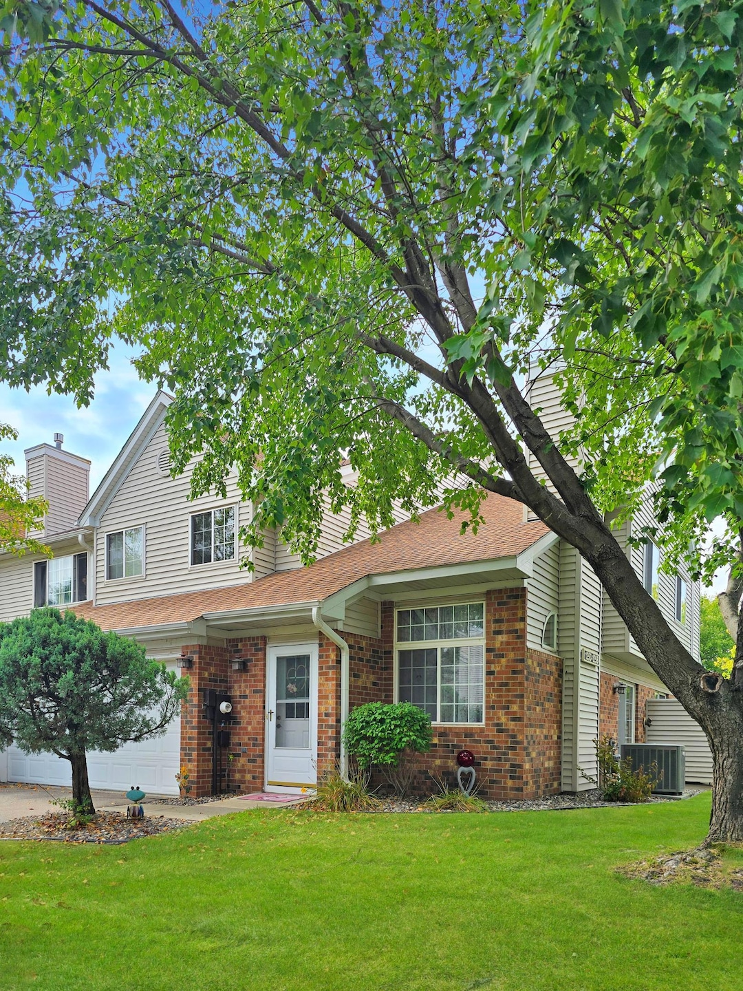 1250 Birch Ct unit 21, White Bear Lake, MN 55110 - photo 1