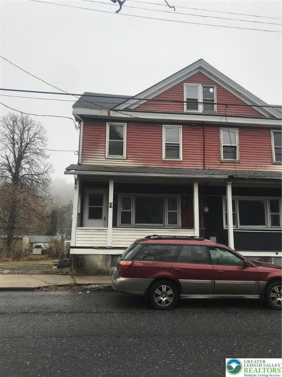 519 N Railroad St, Tamaqua, PA 18252 - photo 1