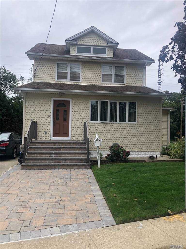 166 Lyon Place, Lynbrook, NY 11563 - photo 1