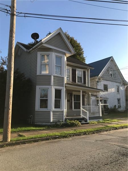Welcome to 305 N 3rd St