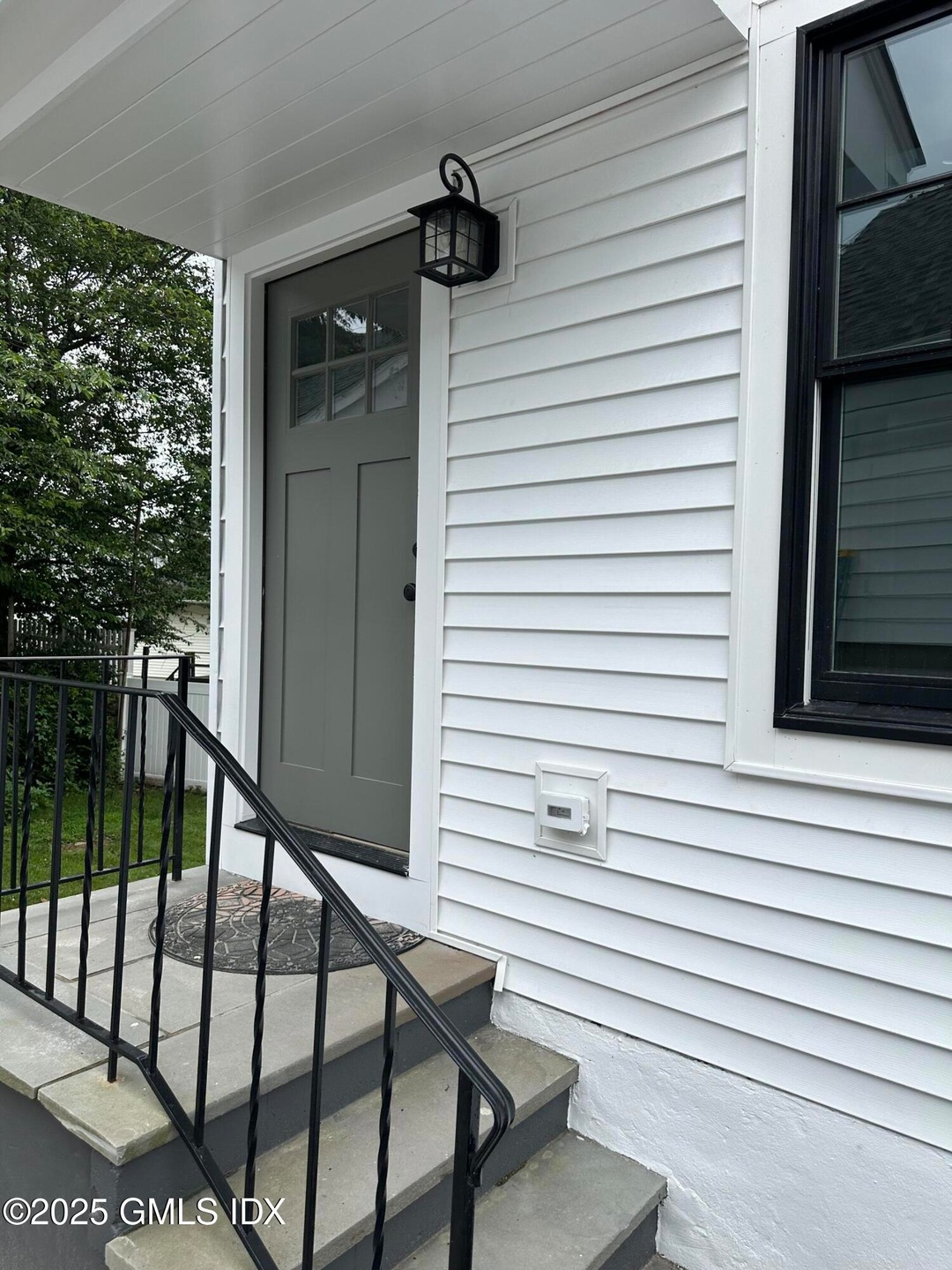 69 Cos Cob Ave unit 2nd Floor, Cos Cob, CT 06807 - photo 1