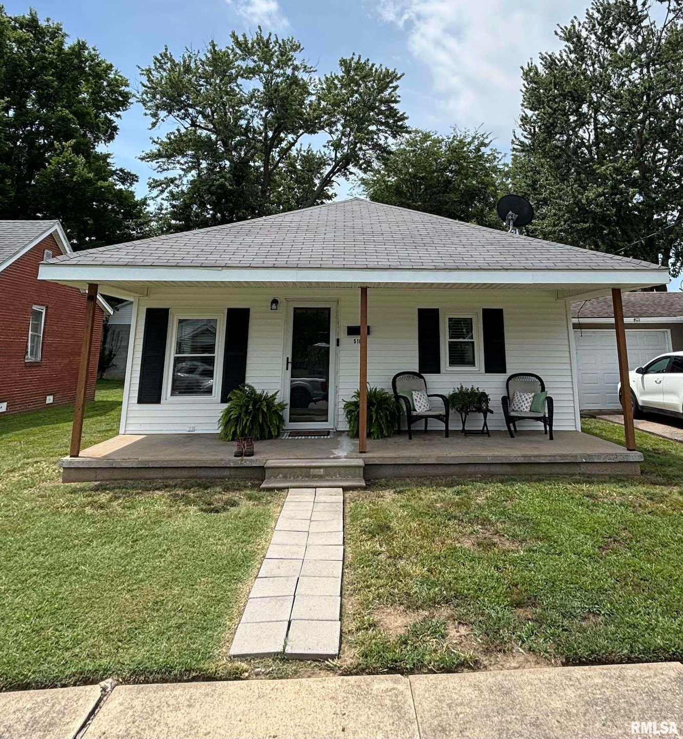 510 1/2 E 6th St, Metropolis, IL 62960 - photo 1