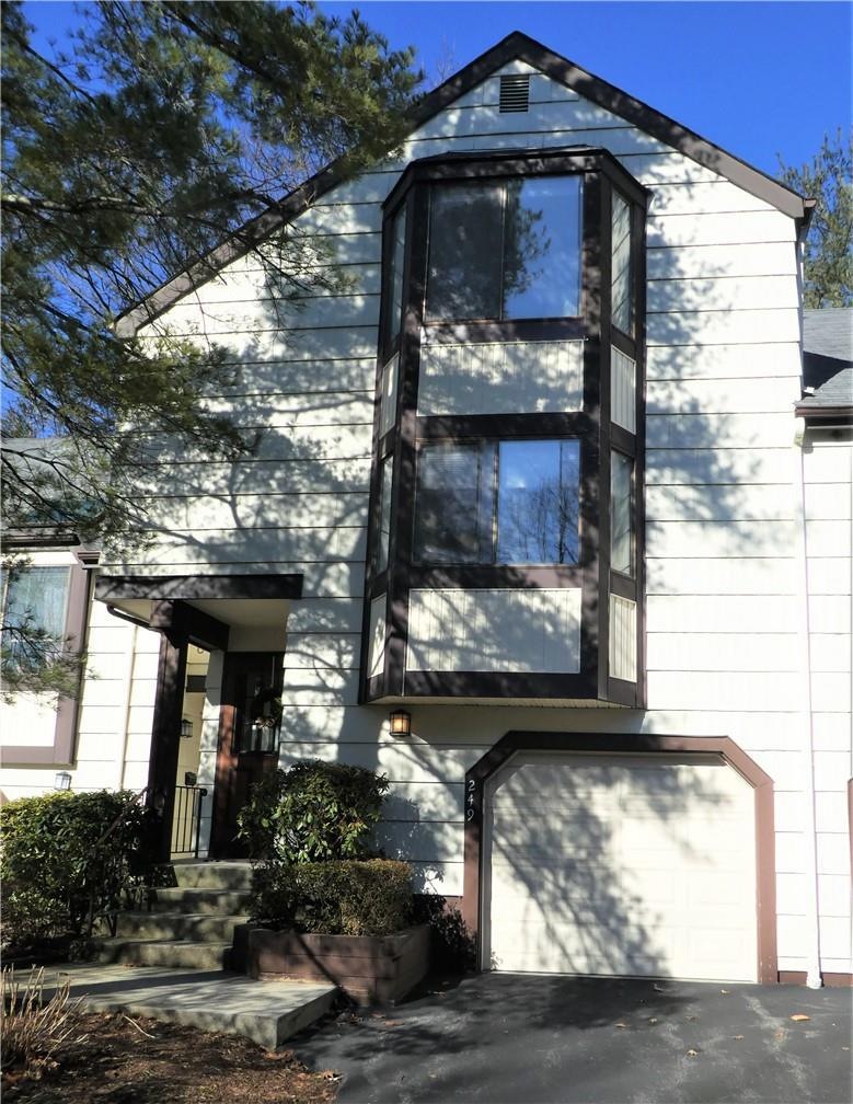 249 Treetop Cir, Nanuet, NY 10954 - photo 1