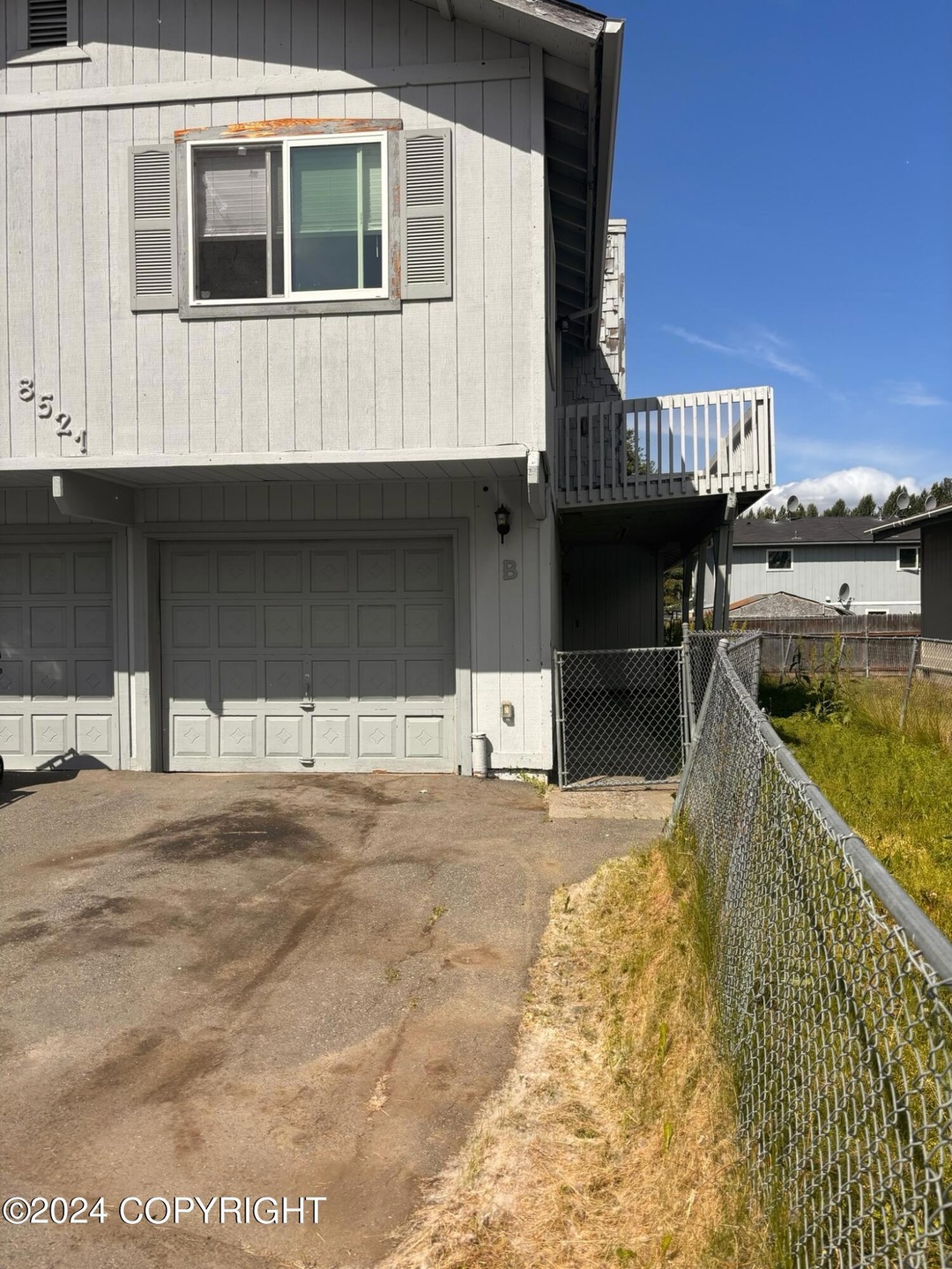 8521 Shrub Ct unit B, Anchorage, AK 99504 - photo 1