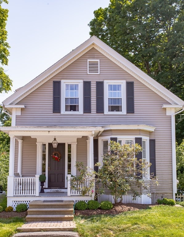 9 Mechanic St, West Brookfield, MA 01585 - photo 1